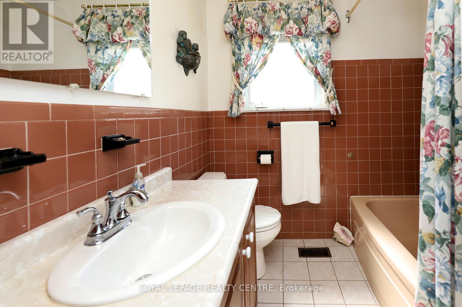 3556 The Credit Woodlands, Mississauga, Ontario  L5C 2K6 - Photo 25 - W13128952