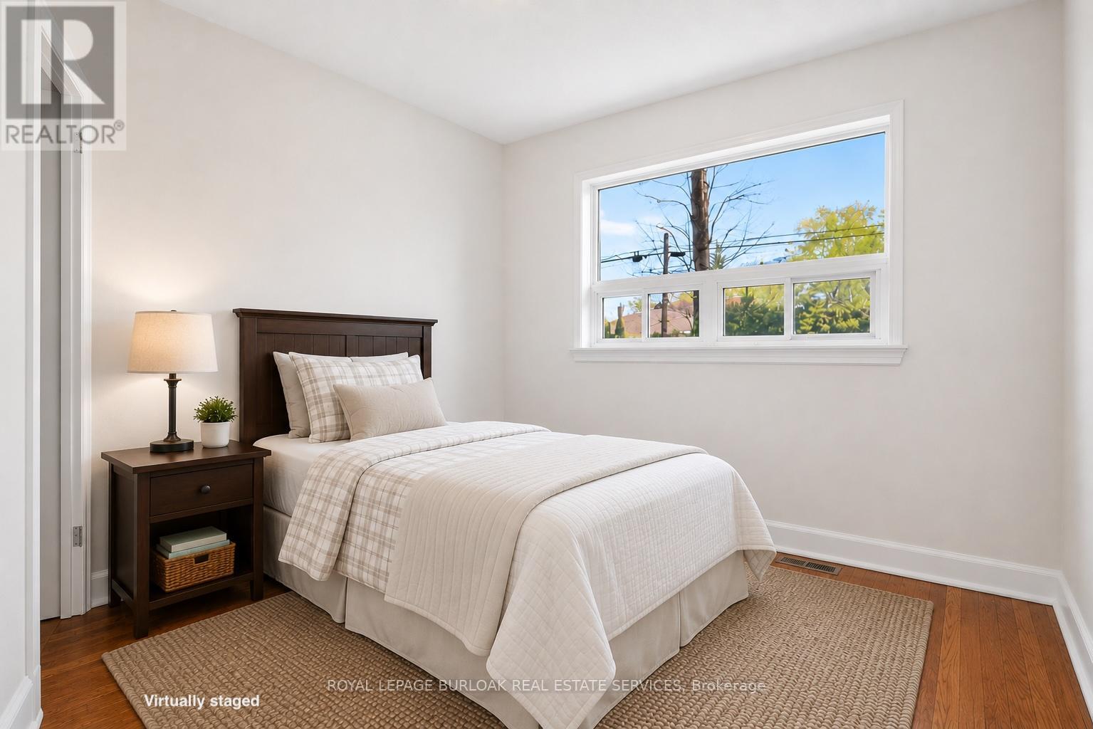 669 Drury Lane, Burlington, Ontario  L7R 2X8 - Photo 14 - W13128958