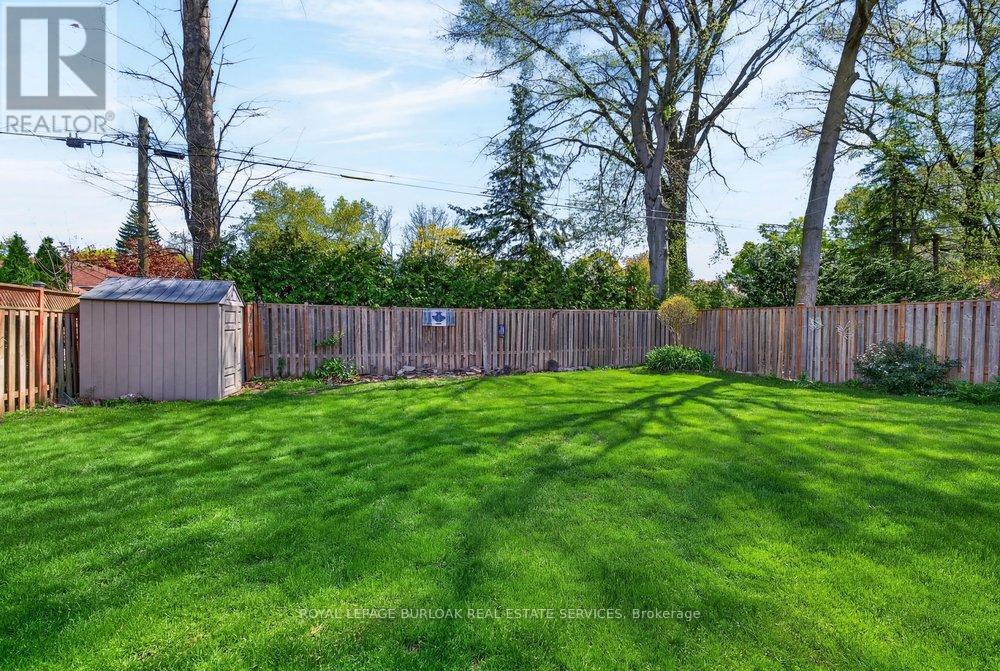 669 Drury Lane, Burlington, Ontario  L7R 2X8 - Photo 22 - W13128958