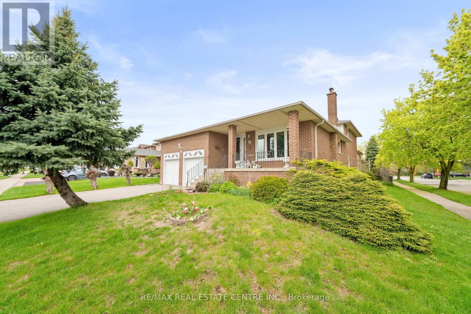 78 Panorama Crescent, Brampton, Ontario  L6S 3T9 - Photo 3 - W13128982