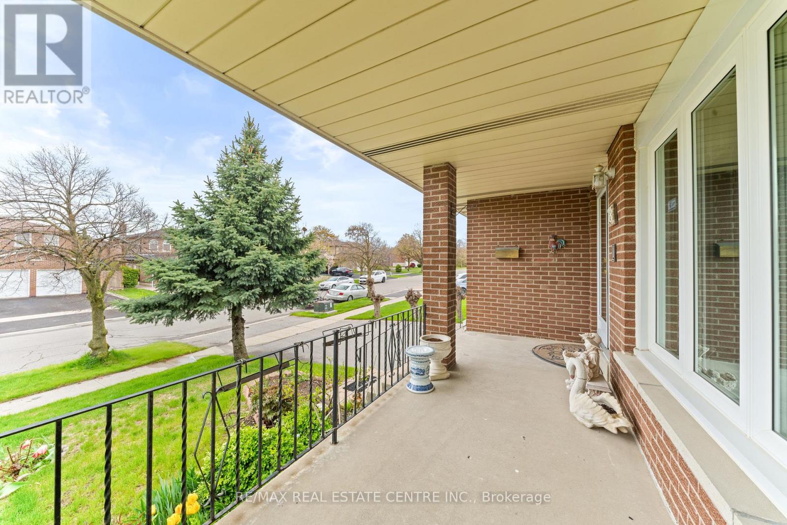 78 Panorama Crescent, Brampton, Ontario  L6S 3T9 - Photo 5 - W13128982