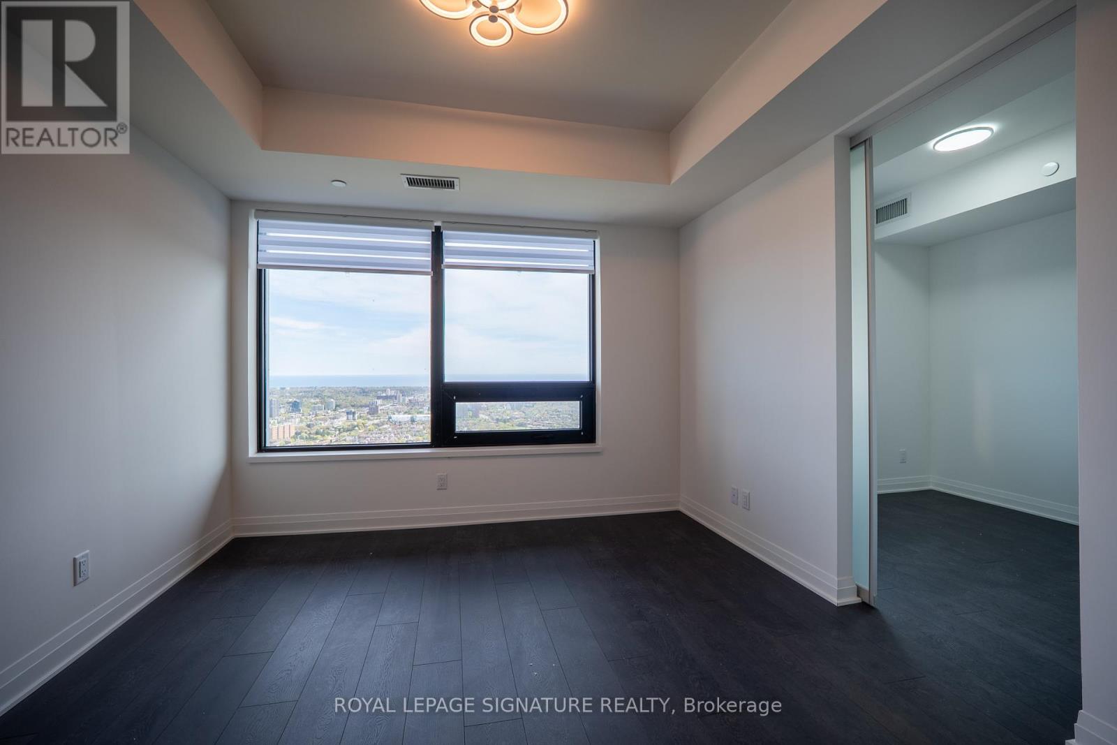 4703 - 4015 The Exchange, Mississauga (City Centre), Ontario  L5B 0N9 - Photo 12 - W13129026