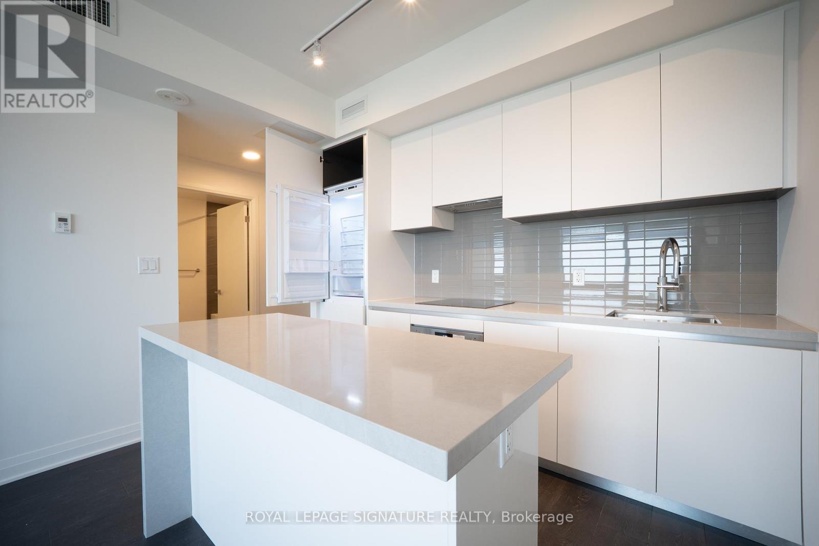 4703 - 4015 The Exchange, Mississauga (City Centre), Ontario  L5B 0N9 - Photo 17 - W13129026
