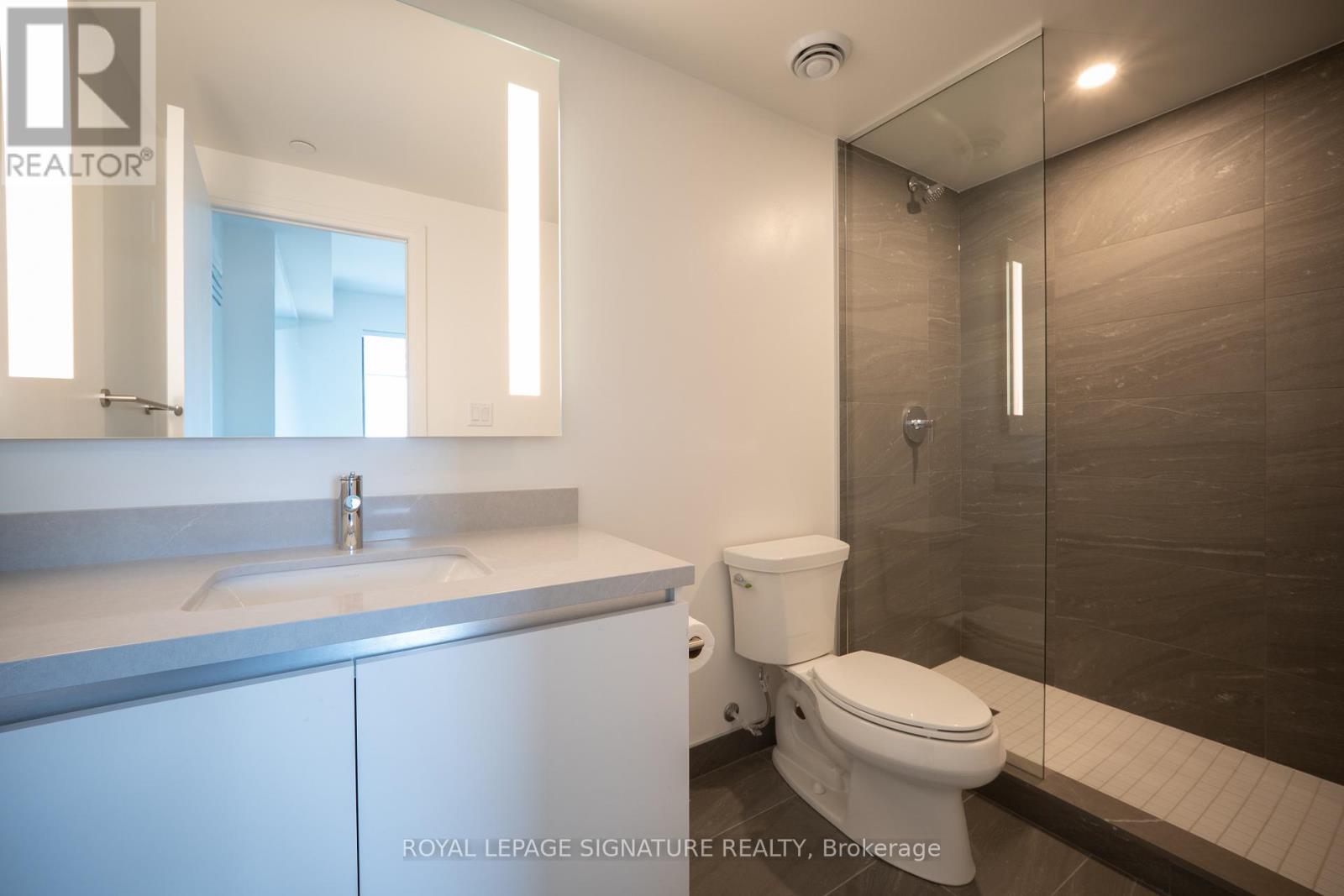 4703 - 4015 The Exchange, Mississauga (City Centre), Ontario  L5B 0N9 - Photo 38 - W13129026