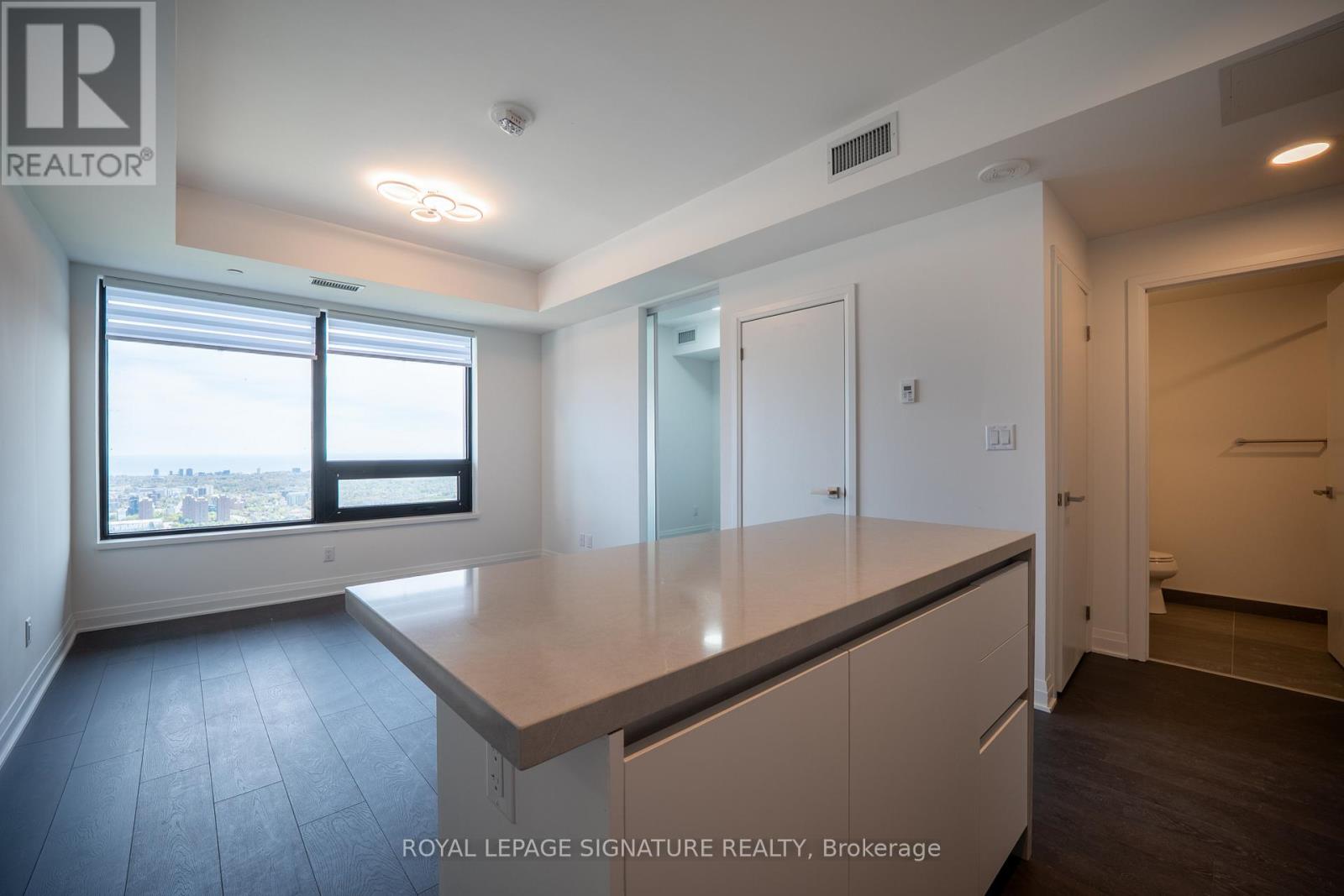 4703 - 4015 The Exchange, Mississauga (City Centre), Ontario  L5B 0N9 - Photo 7 - W13129026