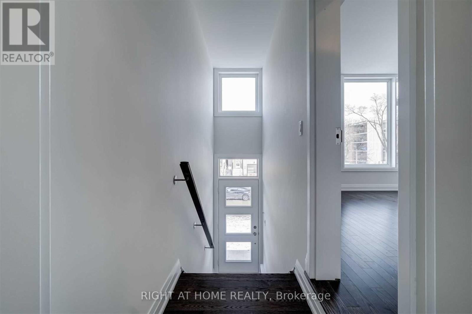 1 - 8 Creekbank Road, Toronto, Ontario  M6L 0A4 - Photo 2 - W13129046