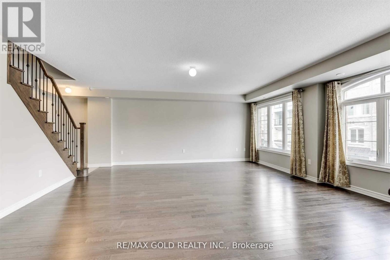 108 - 200 Veterans Drive, Brampton, Ontario  L7A 4S6 - Photo 3 - W13129070