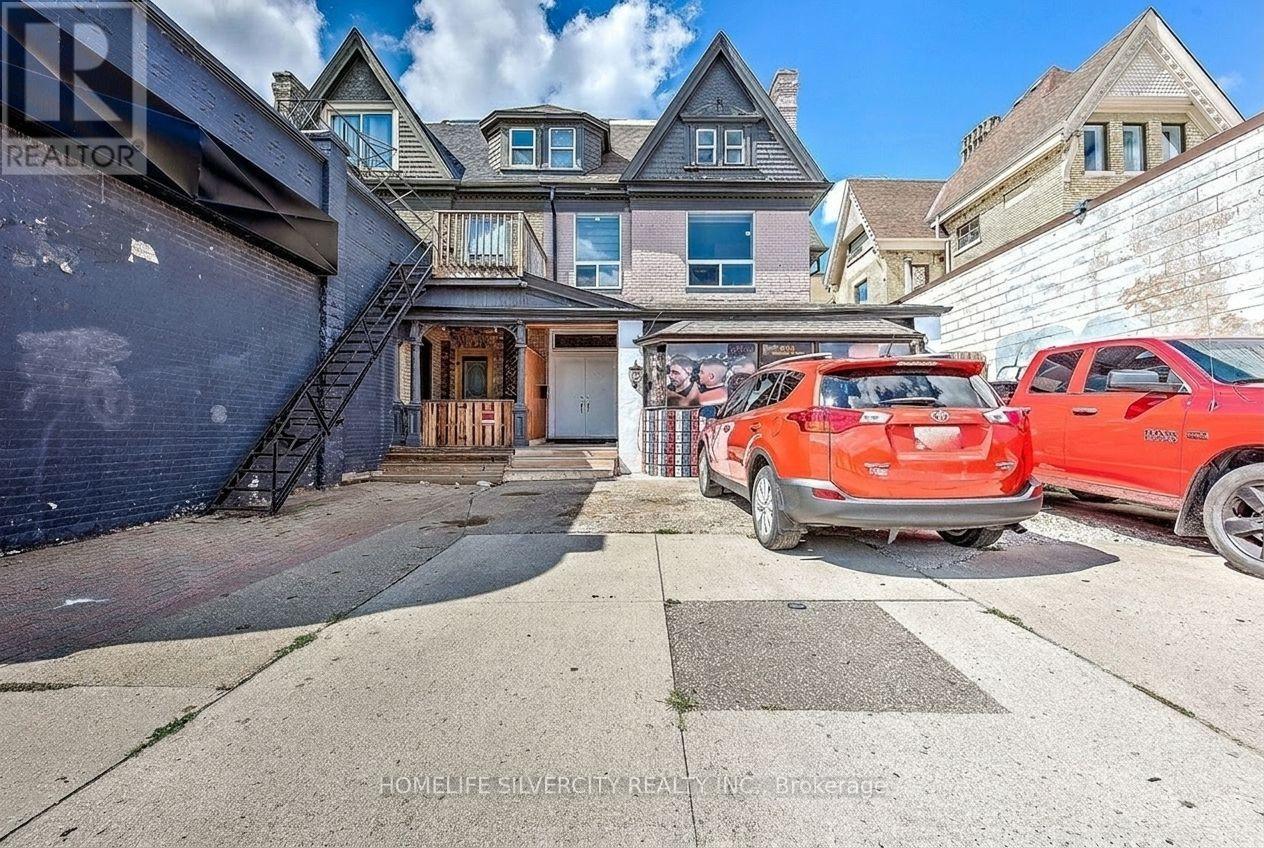544 DUNDAS STREET E, London East, Ontario
