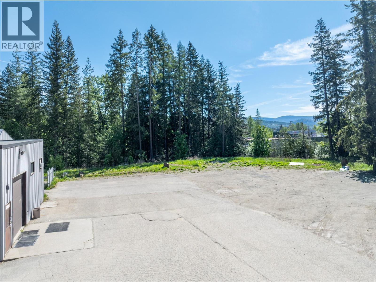 4901 Auto Road SE, Salmon Arm, British Columbia  V1E 1X1 - Photo 10 - 10386335