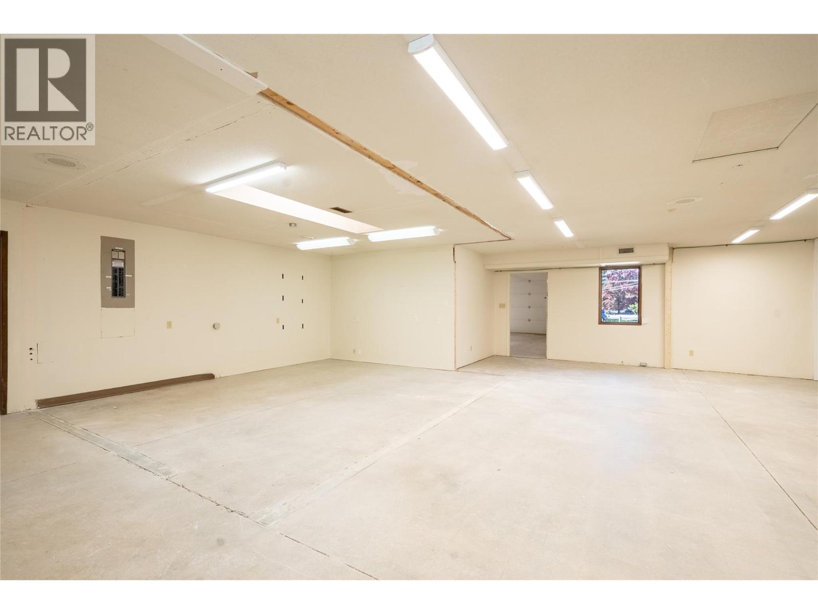 4901 Auto Road SE, Salmon Arm, British Columbia  V1E 1X1 - Photo 18 - 10386335