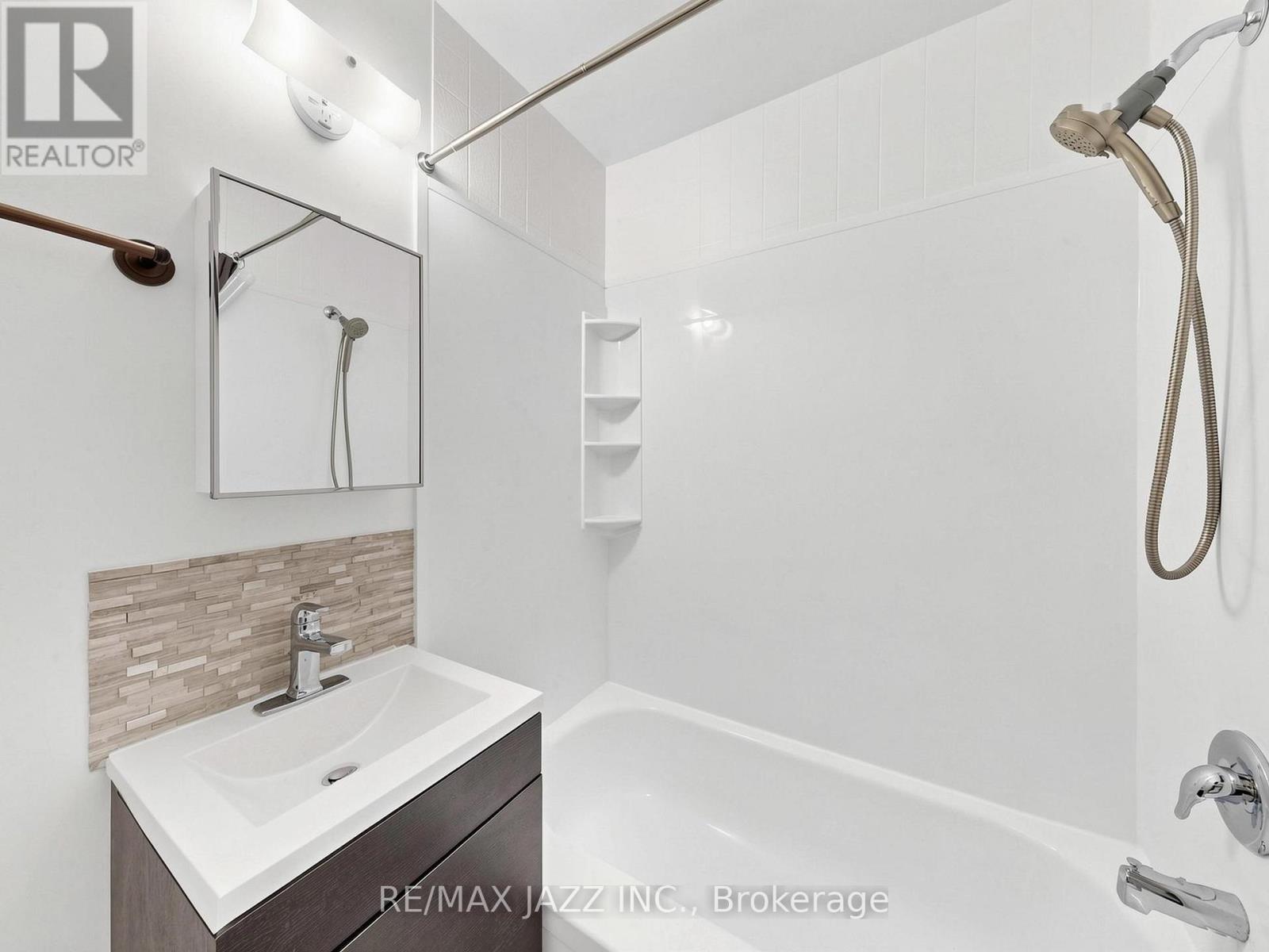 A - 6258 Main Street, Whitchurch-Stouffville, Ontario  L4A 1E2 - Photo 26 - N13129320
