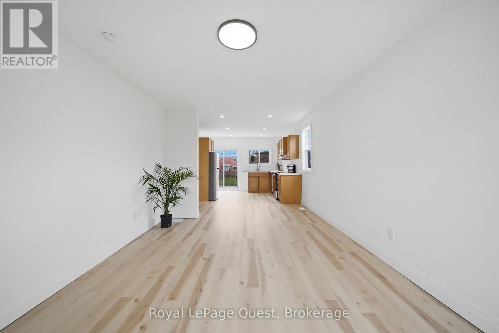 38 Adair Street, Orillia, Ontario  L3V 2X2 - Photo 6 - S13129188