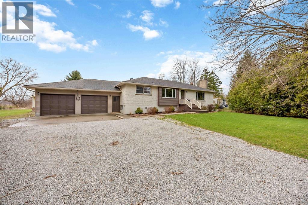 2133 London Line, Sarnia, Ontario  N7T 7H2 - Photo 3 - 26008244