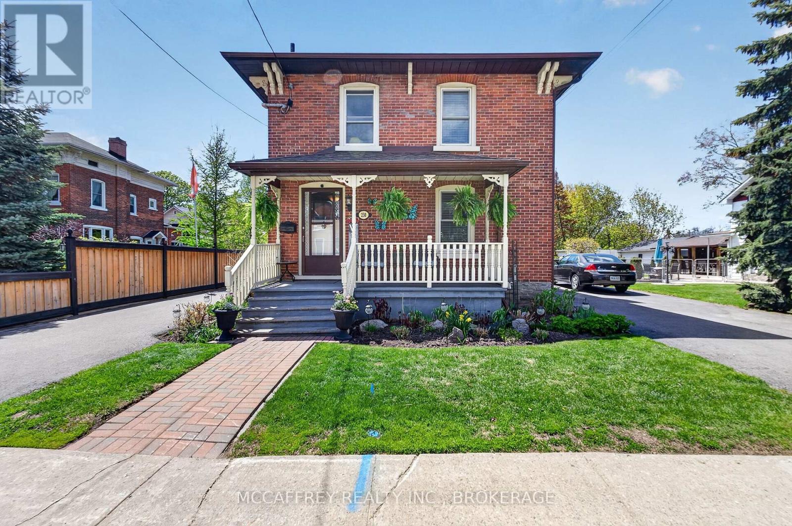 230 CENTRE STREET N, Greater Napanee, Ontario