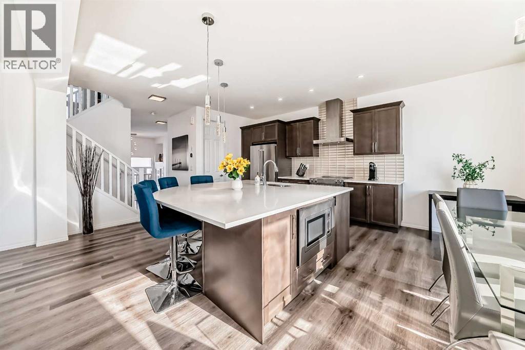 73 Carrington Circle Nw, Calgary, Alberta  T3P 0Y4 - Photo 4 - A2280210