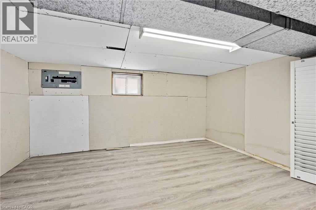 5292 Bridge Street, Niagara Falls, Ontario  L2E 2T3 - Photo 14 - 40820291