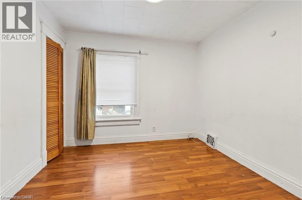 5292 Bridge Street, Niagara Falls, Ontario  L2E 2T3 - Photo 11 - 40821114