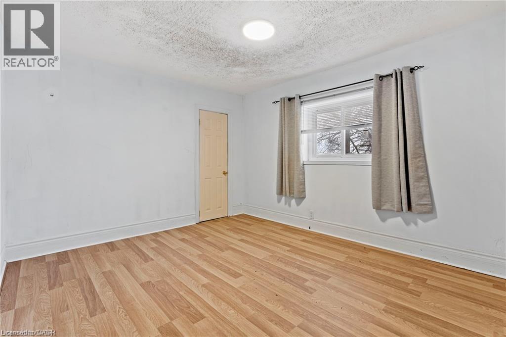 5292 Bridge Street, Niagara Falls, Ontario  L2E 2T3 - Photo 10 - 40821114