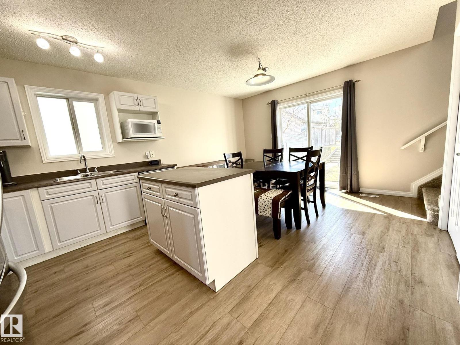 645 Windross Cr Nw, Edmonton, Alberta  T6T 1Y1 - Photo 8 - E4487704