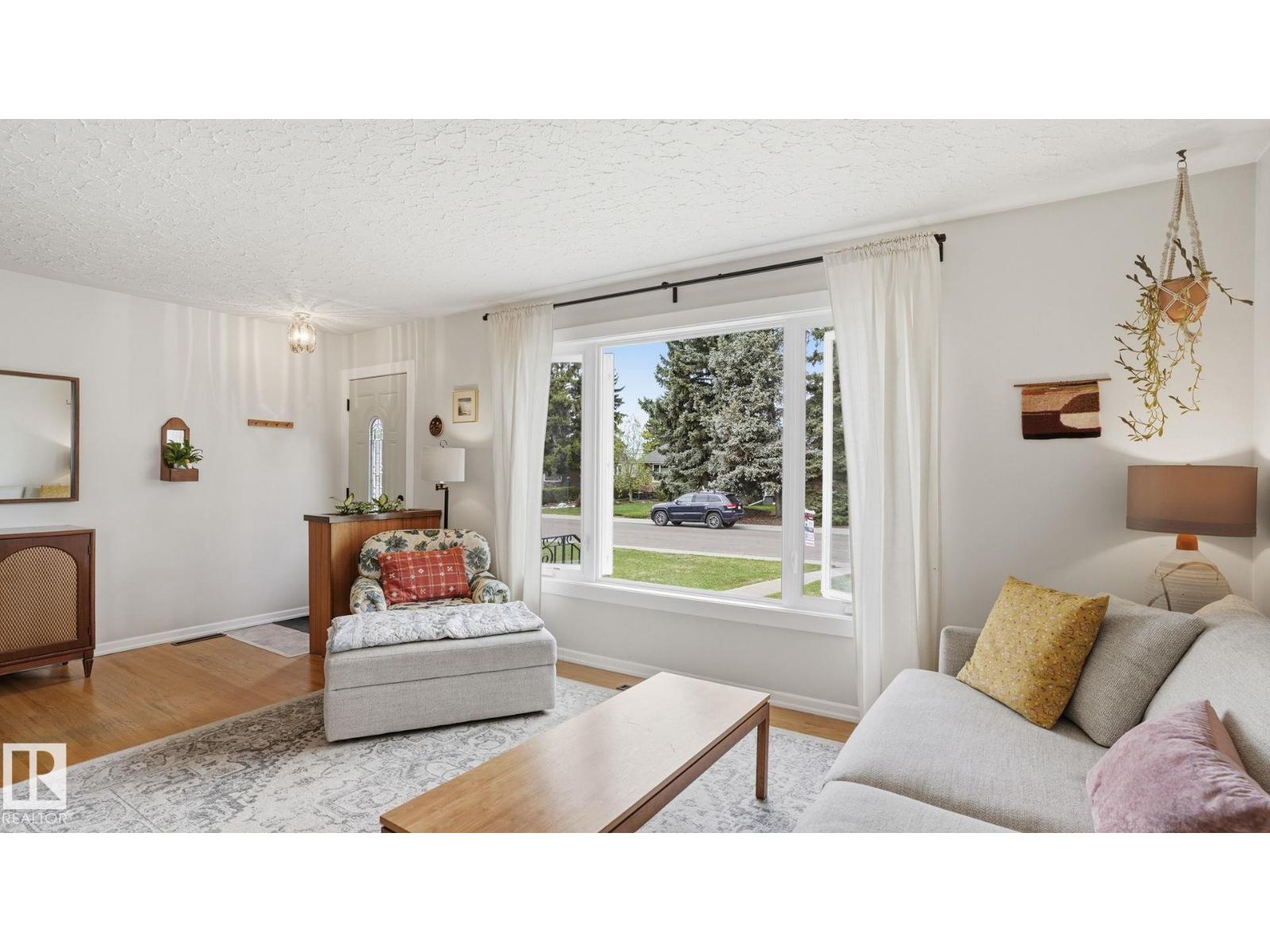 10651 61 St Nw, Edmonton, Alberta  T6A 2L4 - Photo 9 - E4487705