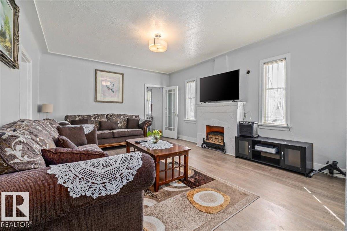 10939 96 St Nw, Edmonton, Alberta  T5H 2K6 - Photo 6 - E4487711