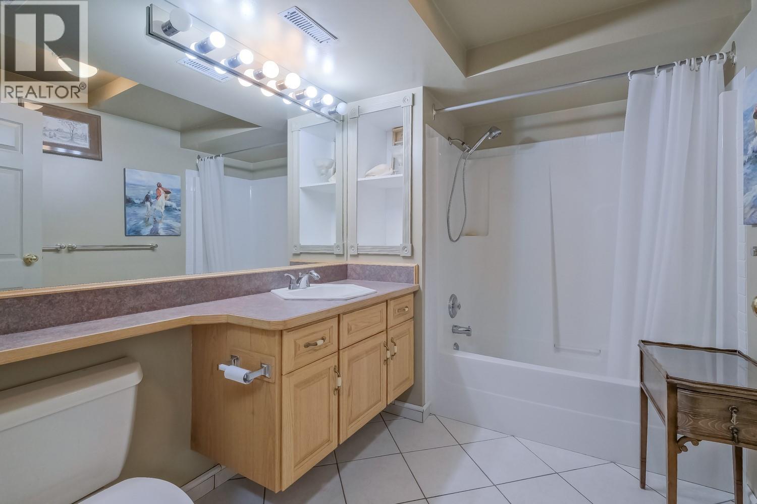 3145 Juniper Drive, Penticton, British Columbia  V2A 7Y1 - Photo 45 - 10386939