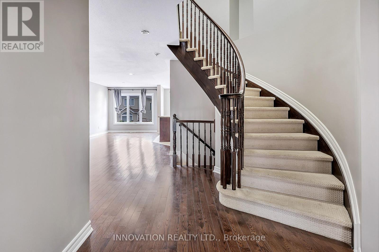 126 Garrity Crescent, Ottawa, Ontario  K2J 3T5 - Photo 4 - X13129260