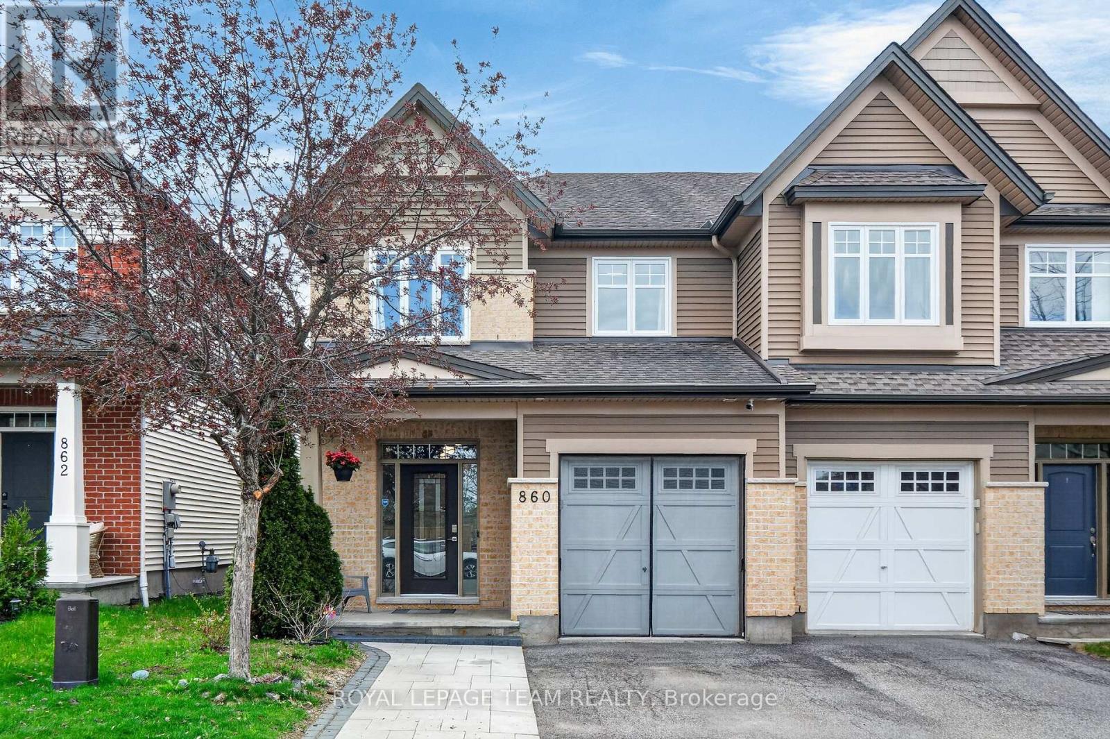 860 White Alder Avenue, Ottawa, Ontario  K1T 0H1 - Photo 2 - X13129286
