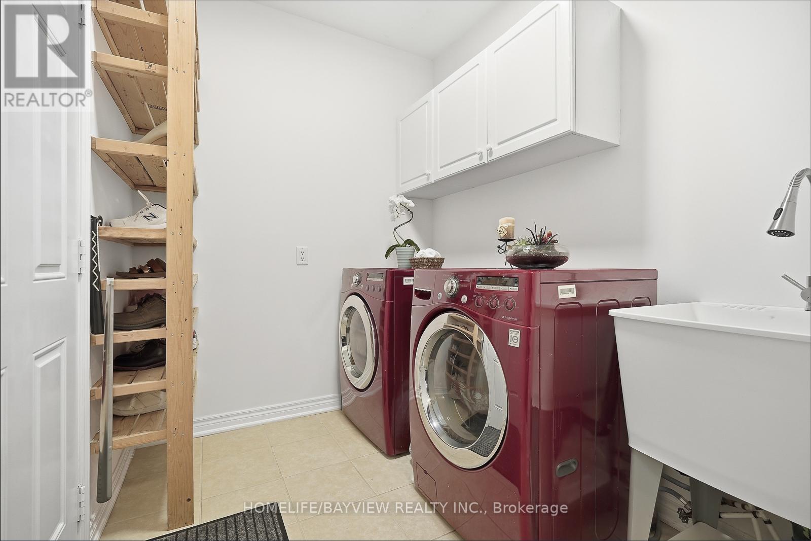 95 Alpaca Drive, Richmond Hill, Ontario  L4E 0R1 - Photo 11 - N13127404