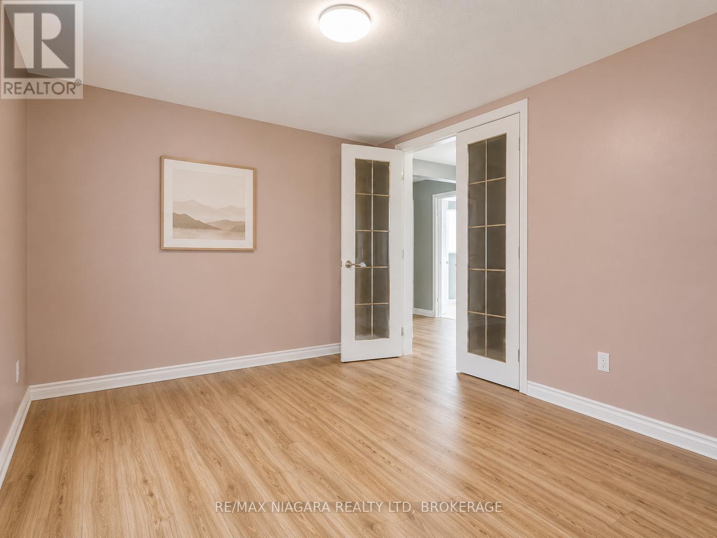 1377 Merrittville Highway, Thorold, Ontario  L3B 4N5 - Photo 15 - X13129096