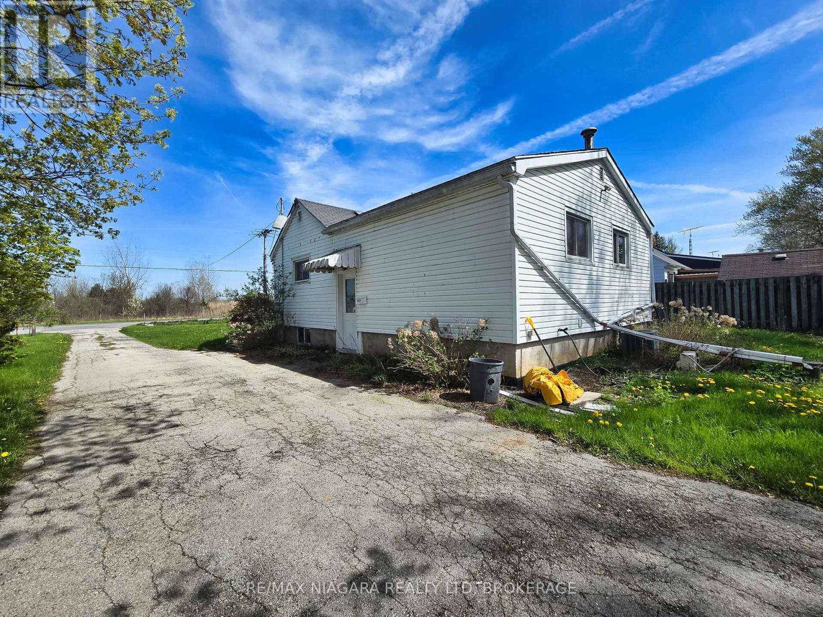 1377 Merrittville Highway, Thorold, Ontario  L3B 4N5 - Photo 6 - X13129096