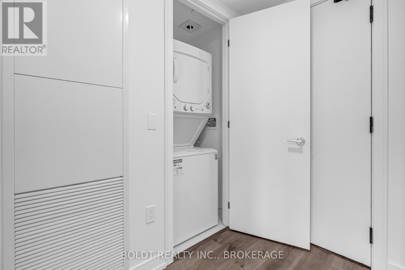 1407 - 1 Jarvis Street, Hamilton, Ontario  L8R 0A8 - Photo 12 - X13129254