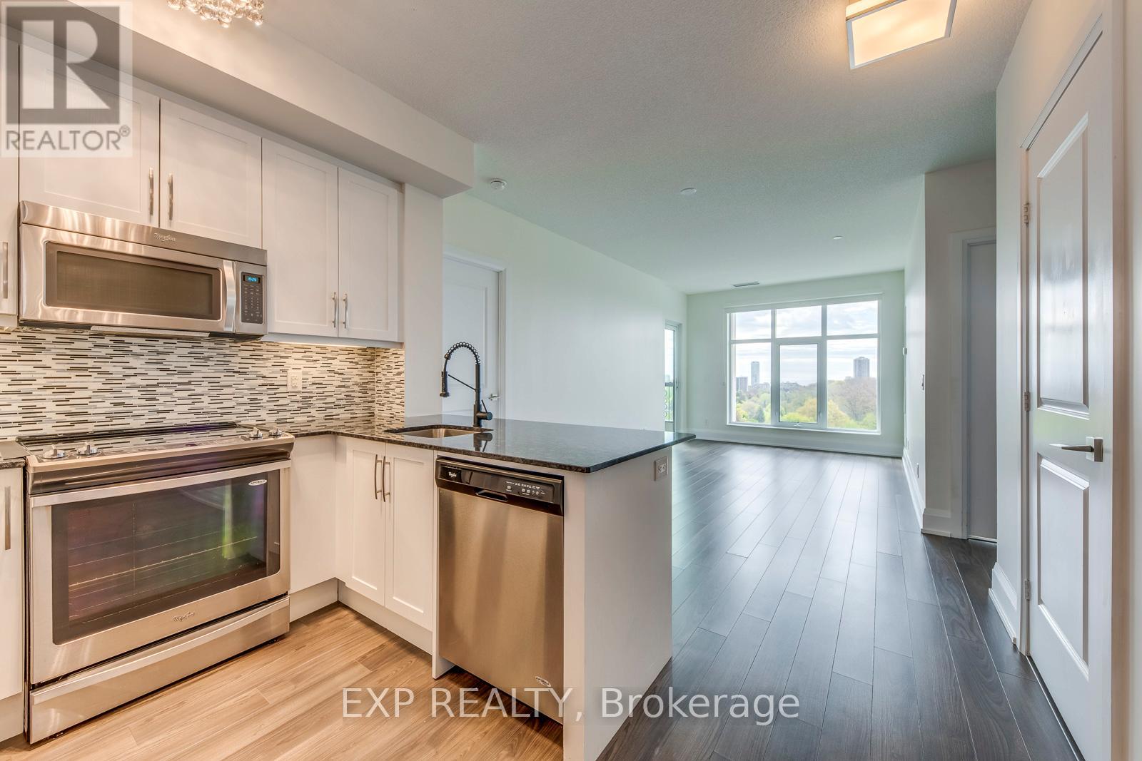 1118 - 1 Old Mill Drive, Toronto, Ontario  M6S 0A1 - Photo 14 - W13114792