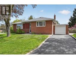 44 MITRE PLACE, Toronto, Ontario