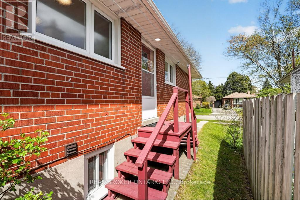 44 Mitre Place, Toronto, Ontario  M9R 3C4 - Photo 46 - W13128420