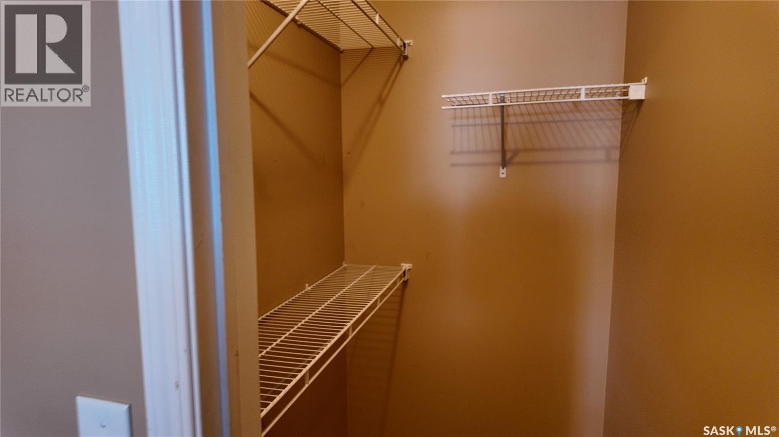 E 4128 Buckingham Drive E, Regina, Saskatchewan  S4V 3A9 - Photo 5 - SK035842