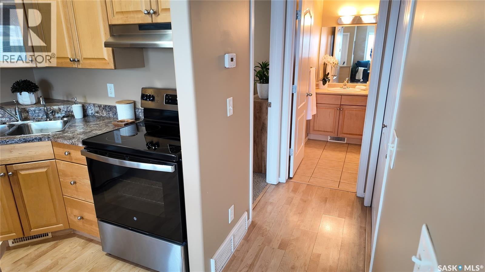 E 4128 Buckingham Drive E, Regina, Saskatchewan  S4V 3A9 - Photo 8 - SK035842