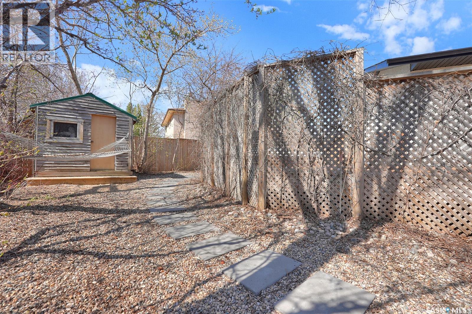 2419 Glamis Place E, Regina, Saskatchewan  S4V 1A5 - Photo 46 - SK035799