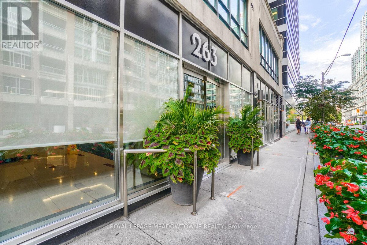 1101 - 263 Wellington Street W, Toronto, Ontario  M5V 3E6 - Photo 4 - C13129180