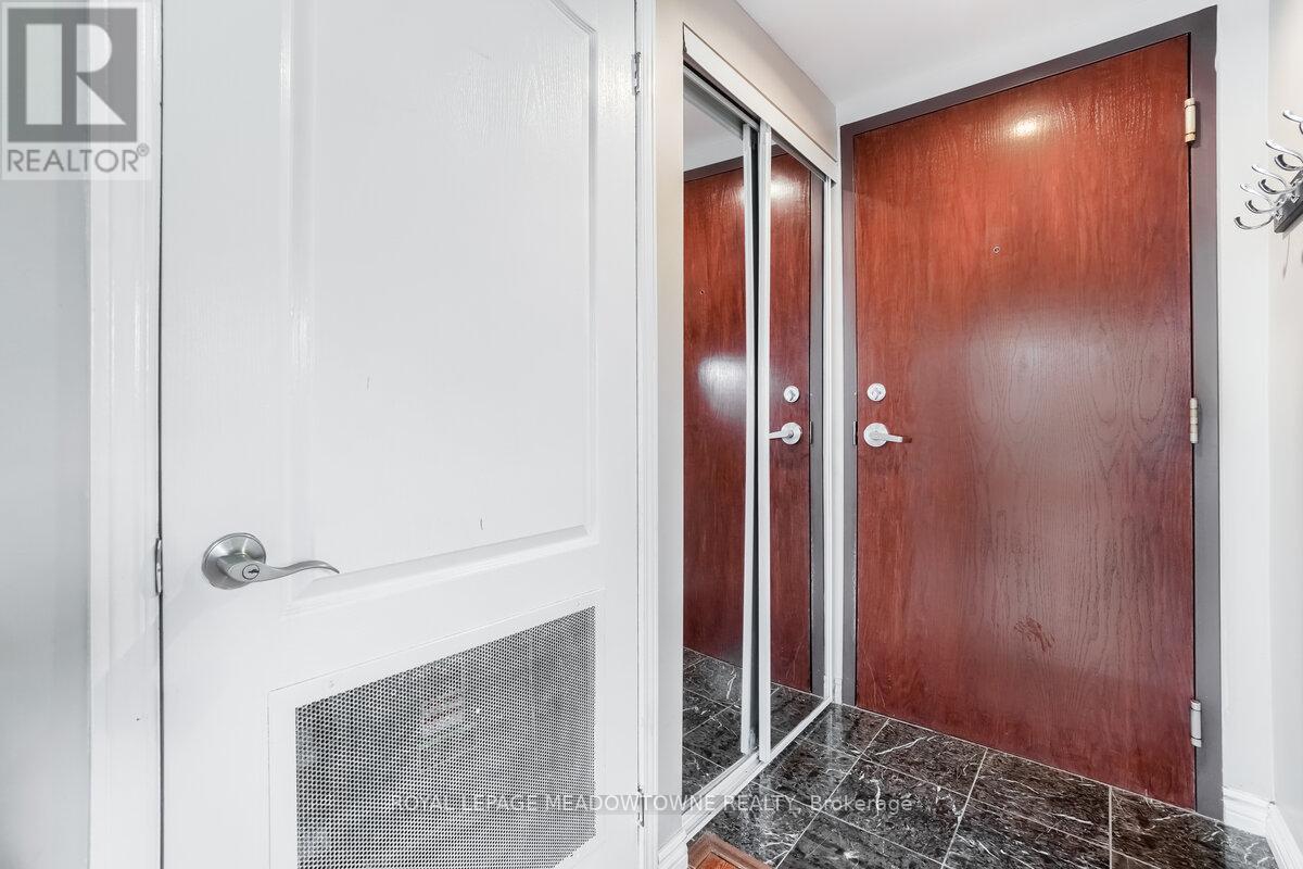 1101 - 263 Wellington Street W, Toronto, Ontario  M5V 3E6 - Photo 9 - C13129180