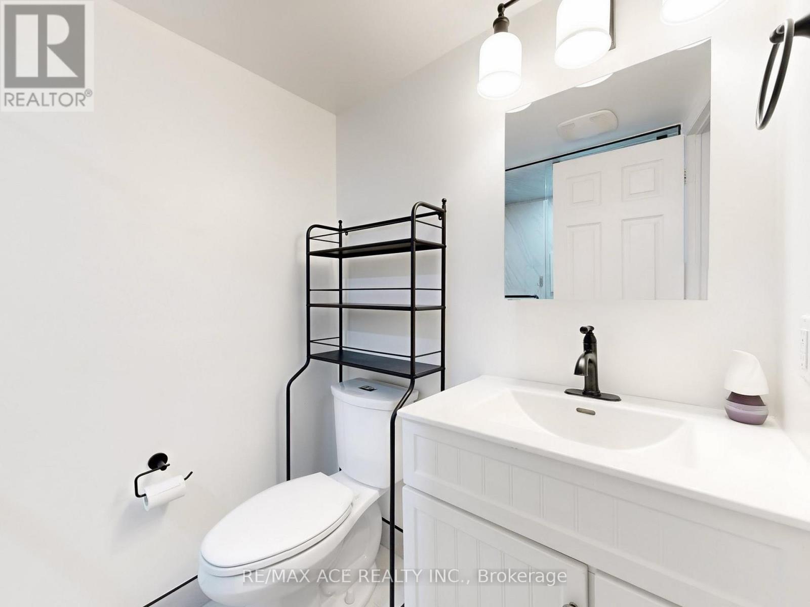 14 - 660b Wellington Street W, Toronto, Ontario  M5V 1G4 - Photo 17 - C13129288