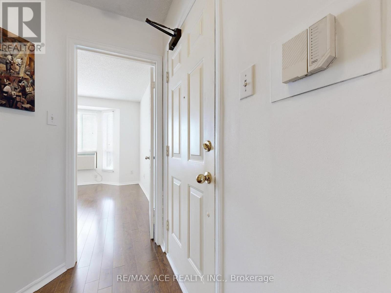 14 - 660b Wellington Street W, Toronto, Ontario  M5V 1G4 - Photo 21 - C13129288