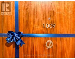 1009 - 75 BILLES HEIGHTS, Toronto, Ontario
