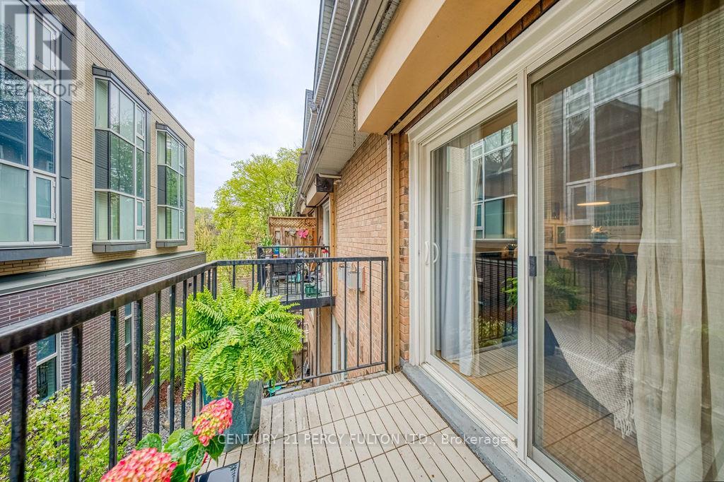 Th 15 - 228 St. George Street, Toronto, Ontario  M5R 2N5 - Photo 13 - C13129338