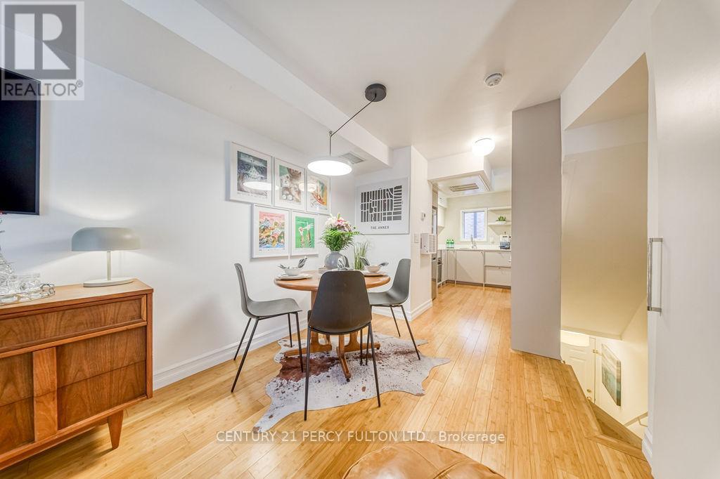 Th 15 - 228 St. George Street, Toronto, Ontario  M5R 2N5 - Photo 15 - C13129338