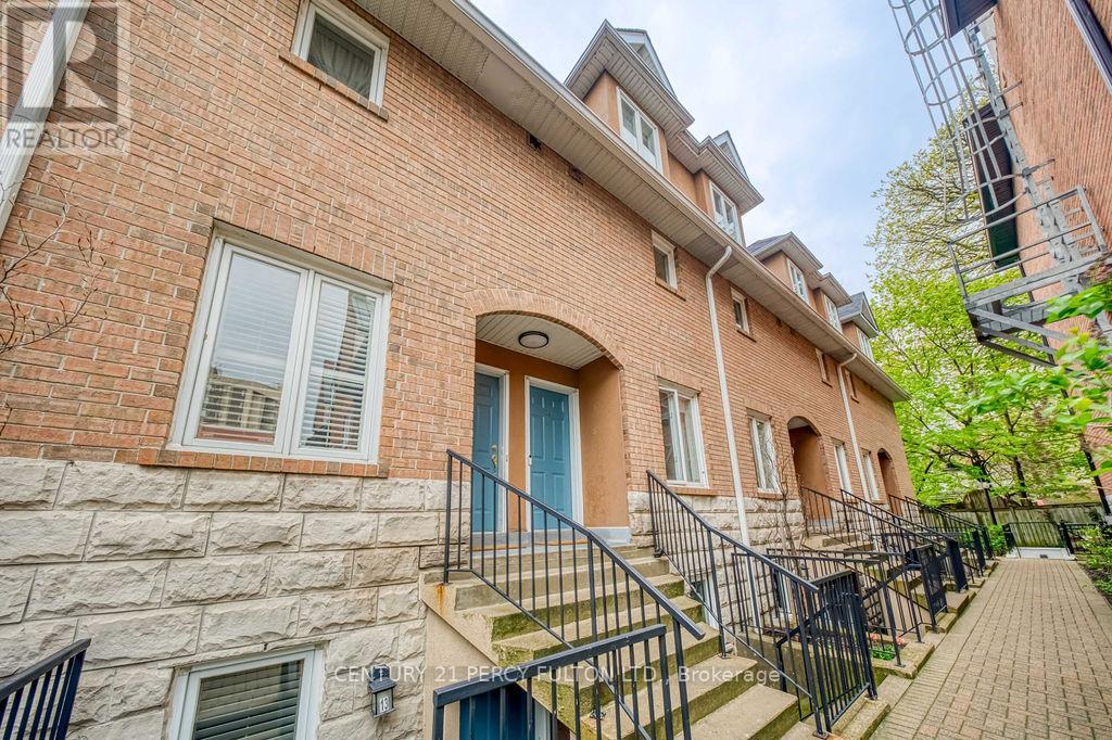 Th 15 - 228 St. George Street, Toronto, Ontario  M5R 2N5 - Photo 3 - C13129338