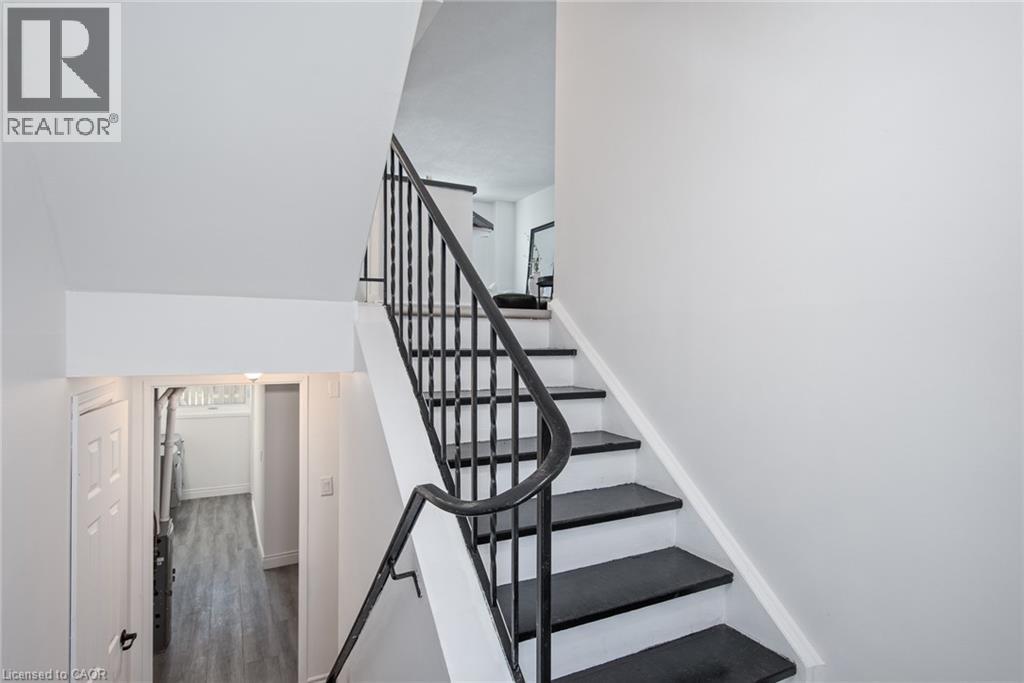 397 Keats Way Unit# 4, Waterloo, Ontario  N2L 5S7 - Photo 28 - 40827792