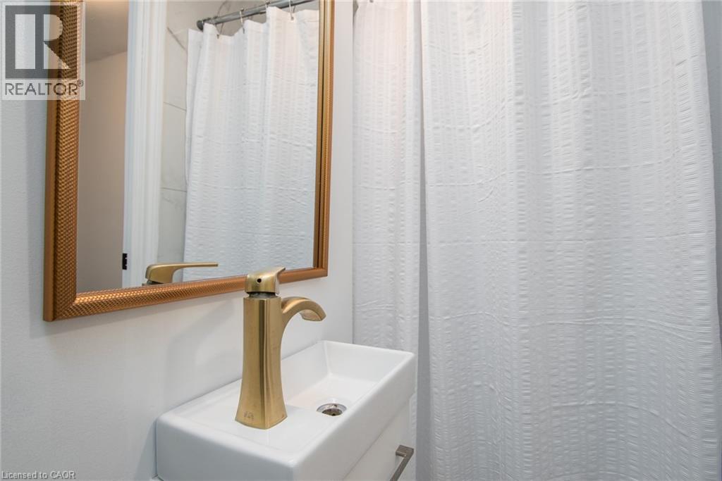 397 Keats Way Unit# 4, Waterloo, Ontario  N2L 5S7 - Photo 32 - 40827792