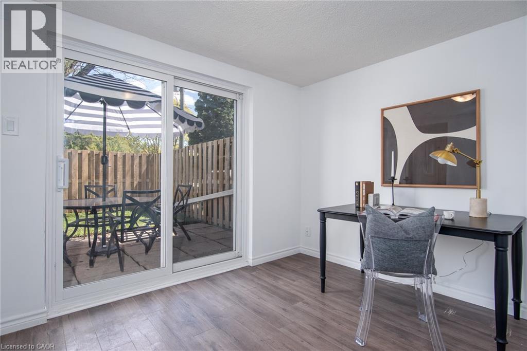 397 Keats Way Unit# 4, Waterloo, Ontario  N2L 5S7 - Photo 33 - 40827792
