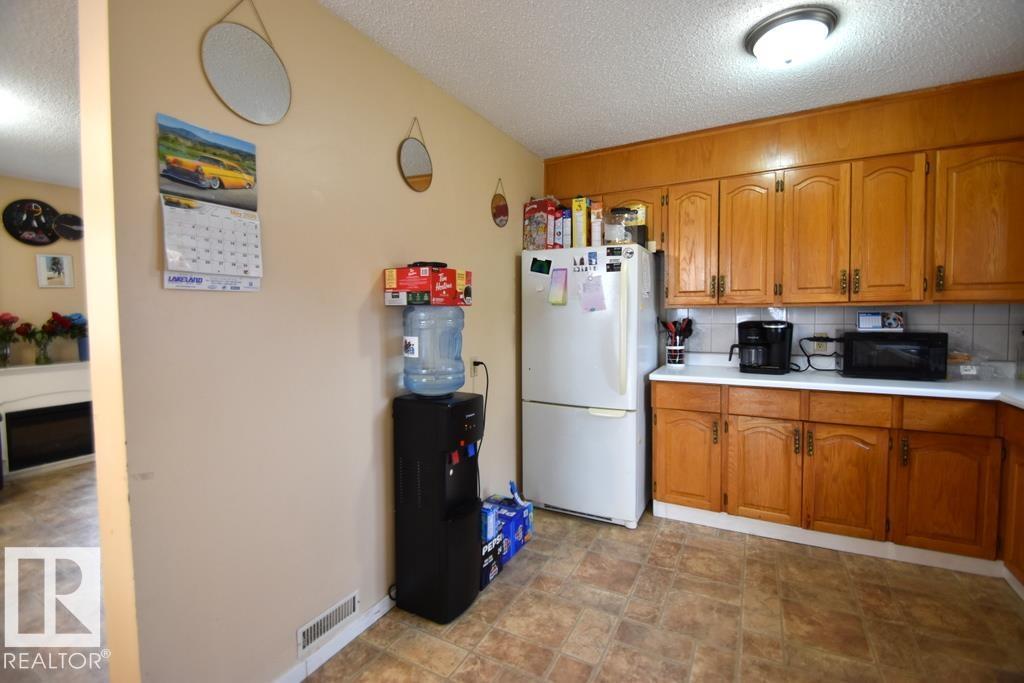 4903 49 Av, Vilna, Alberta  T0A 2C0 - Photo 3 - E4478175